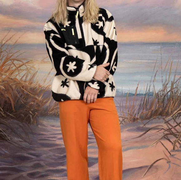 NWT Duvin Beach Club Fleece - Picture 3 of 3